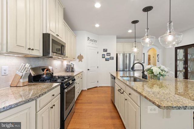 26 LIBERTY KNOLLS DR, Stafford, VA 22554