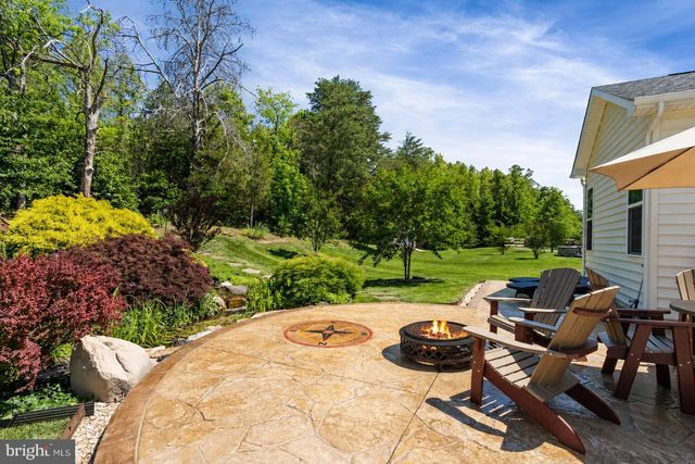 26 LIBERTY KNOLLS DR, Stafford, VA 22554