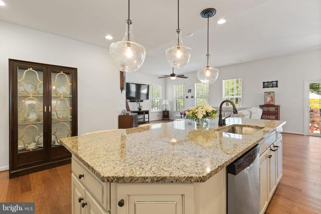26 LIBERTY KNOLLS DR, Stafford, VA 22554