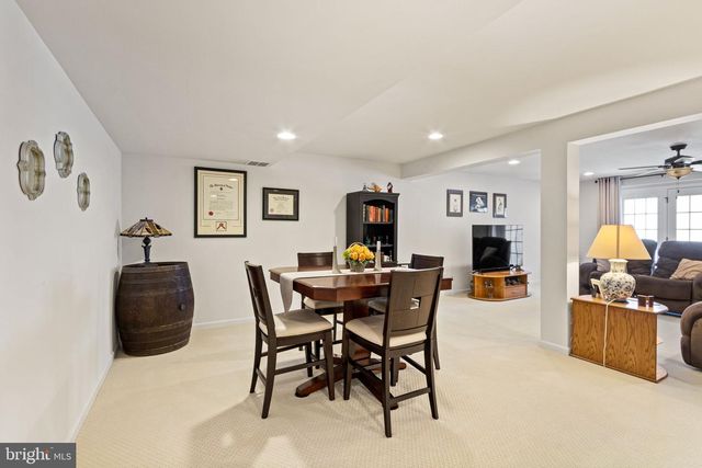 26 LIBERTY KNOLLS DR, Stafford, VA 22554