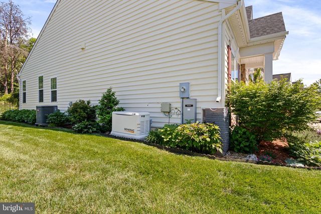 26 LIBERTY KNOLLS DR, Stafford, VA 22554