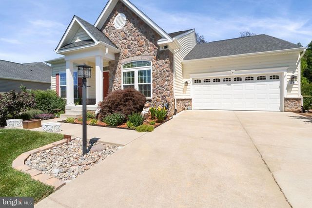 26 LIBERTY KNOLLS DR, Stafford, VA 22554