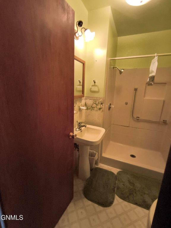 416 Main Street, Edgeley, ND 58433 photo 18