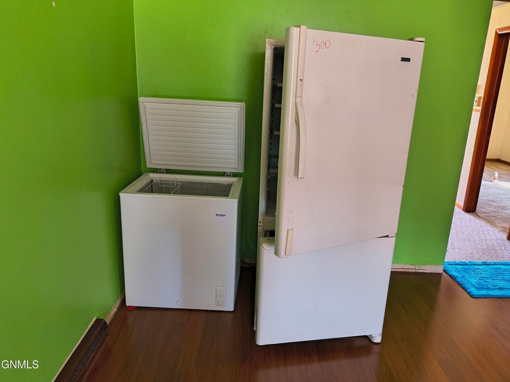 416 Main Street, Edgeley, ND 58433 photo 20