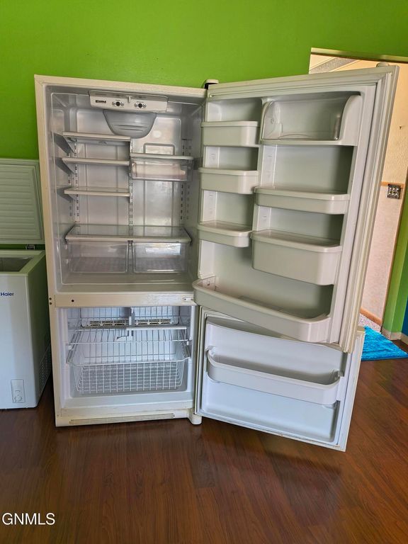 416 Main Street, Edgeley, ND 58433 photo 22