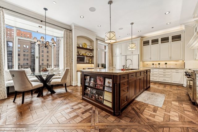 65 E Goethe Street 4N, Chicago, IL 60610