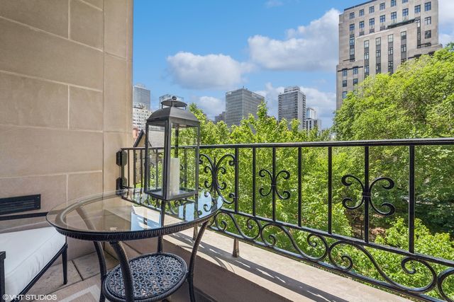 65 E Goethe Street 4N, Chicago, IL 60610