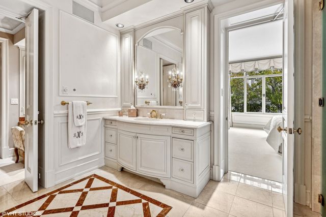 65 E Goethe Street 4N, Chicago, IL 60610