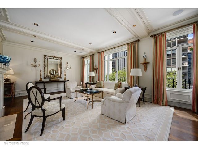 65 E Goethe Street 4N, Chicago, IL 60610