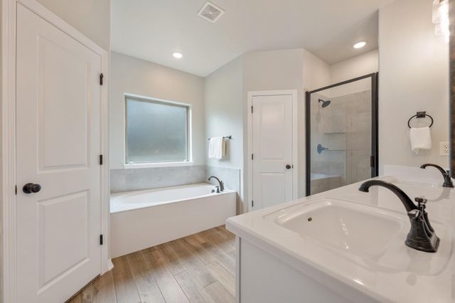 621 Holstein DR, Belton, TX 76513