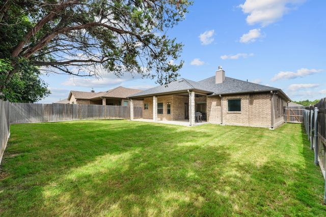 621 Holstein DR, Belton, TX 76513