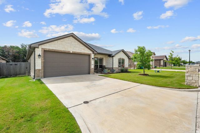 621 Holstein DR, Belton, TX 76513