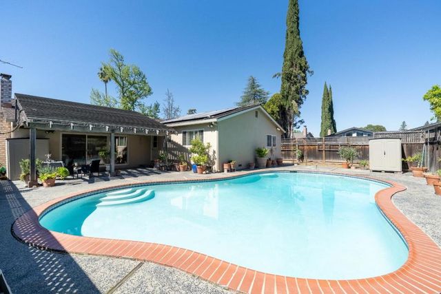 7680 Santa Paula Drive, Gilroy, CA 95020