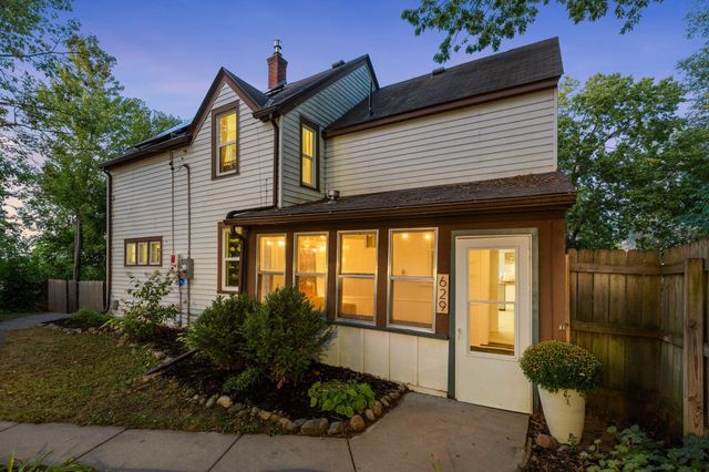 629 Hall Avenue, Saint Paul, MN 55107