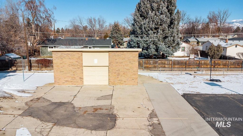 408 N Garden St, Boise, ID 83706 photo 5