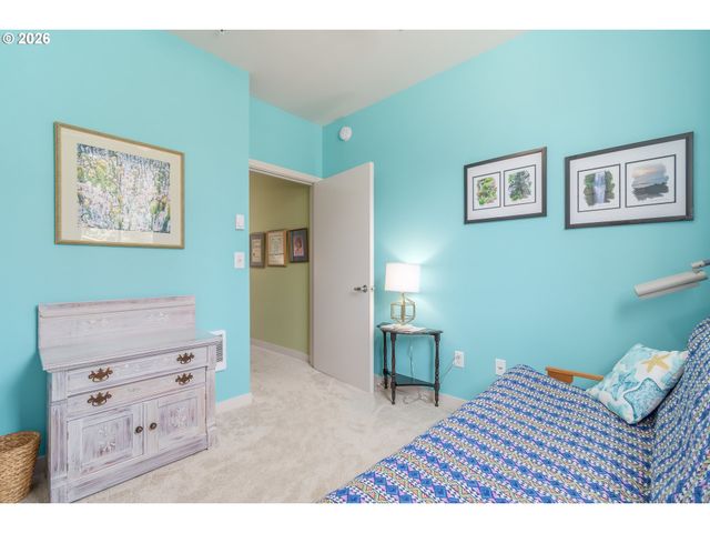 172 OAKLEIGH Ln 513, Eugene, OR 97404