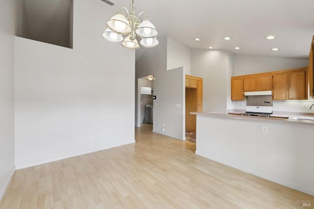 704 Bay St, Suisun City, CA 94585