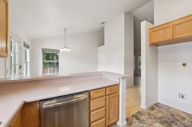 704 Bay St, Suisun City, CA 94585