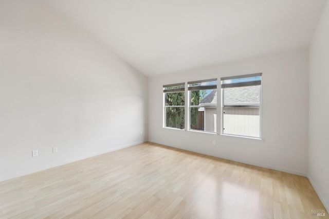 704 Bay St, Suisun City, CA 94585