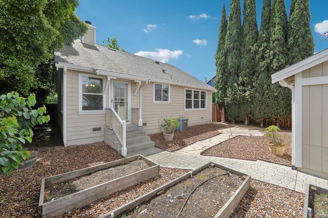 704 Bay St, Suisun City, CA 94585