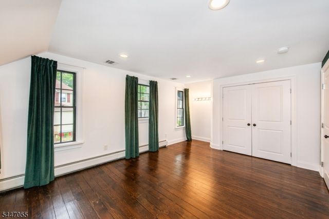 42 St Johns Ave, Parsippany-troy Hills Twp., NJ 07878