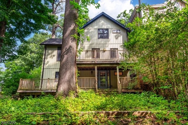 42 St Johns Ave, Parsippany-troy Hills Twp., NJ 07878