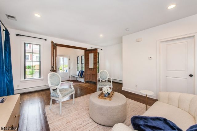42 St Johns Ave, Parsippany-troy Hills Twp., NJ 07878