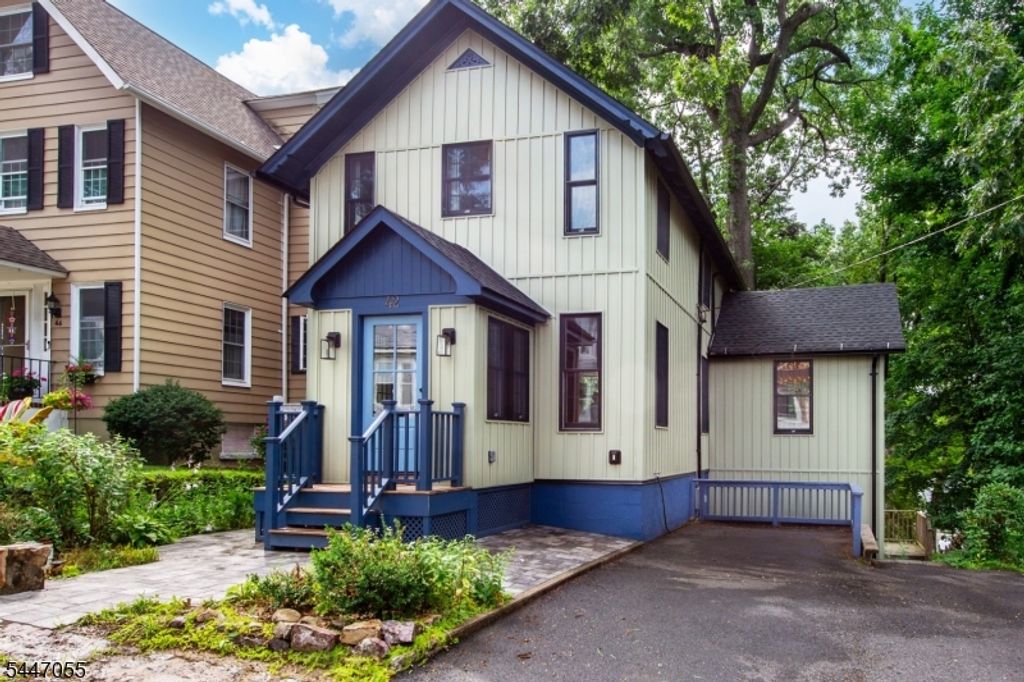 42 St Johns Ave, Parsippany-troy Hills Twp., NJ 07878