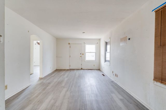 840 N Poplar, Wichita, KS 67214