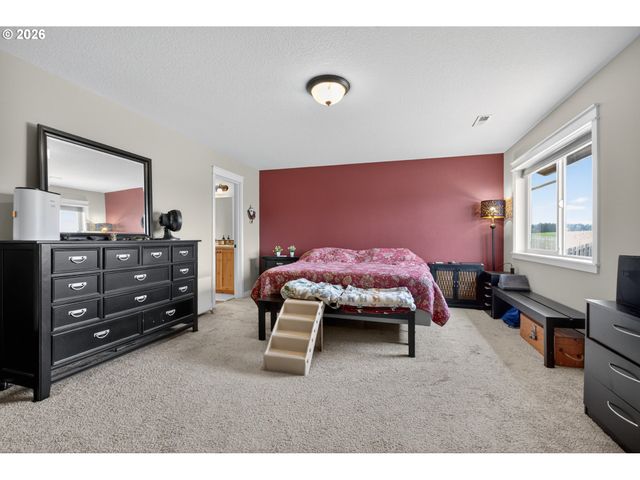 918 E 16TH St, Lafayette, OR 97127