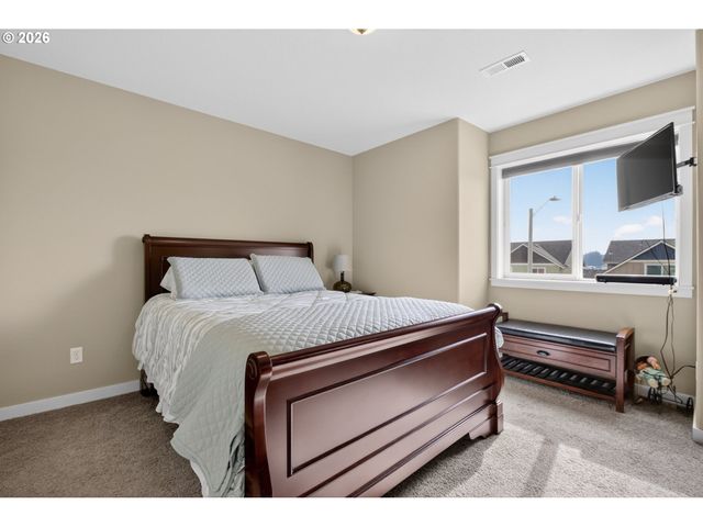 918 E 16TH St, Lafayette, OR 97127