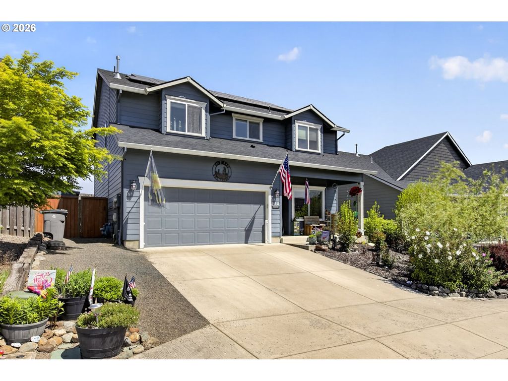 918 E 16TH St, Lafayette, OR 97127