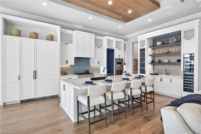 1456 Curlew AVE, Naples, FL 34102