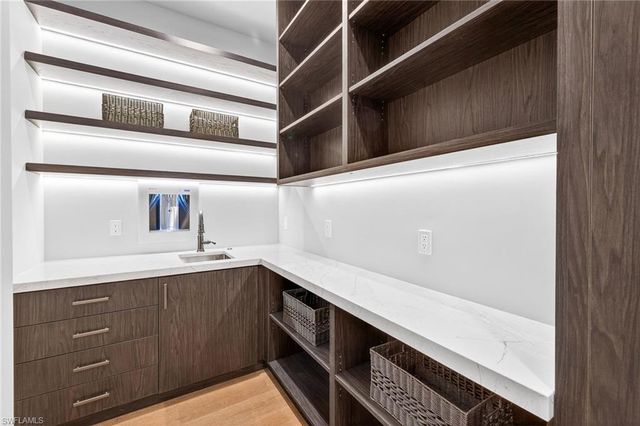 1456 Curlew AVE, Naples, FL 34102