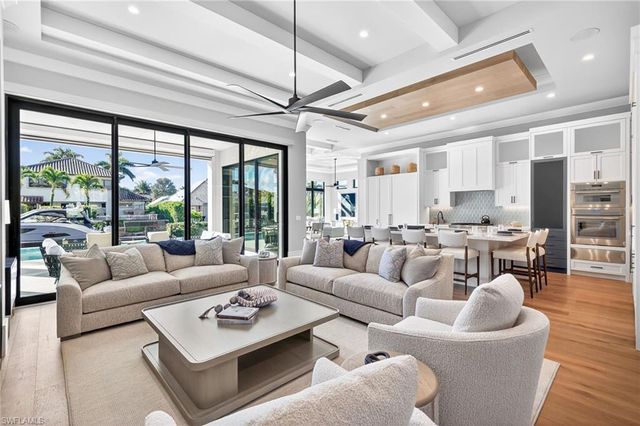 1456 Curlew AVE, Naples, FL 34102