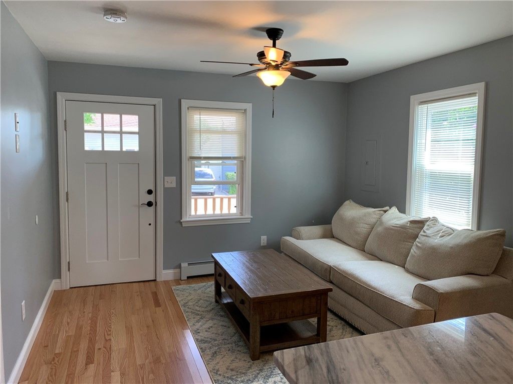 15 Third School Street 2, Bristol, RI 02809