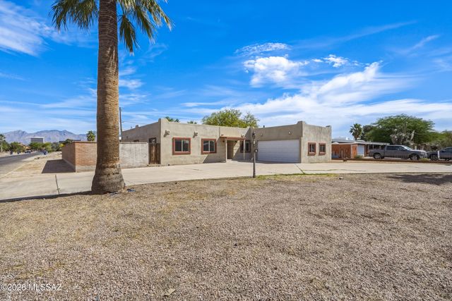 5203 E 18th Street, Tucson, AZ 85711