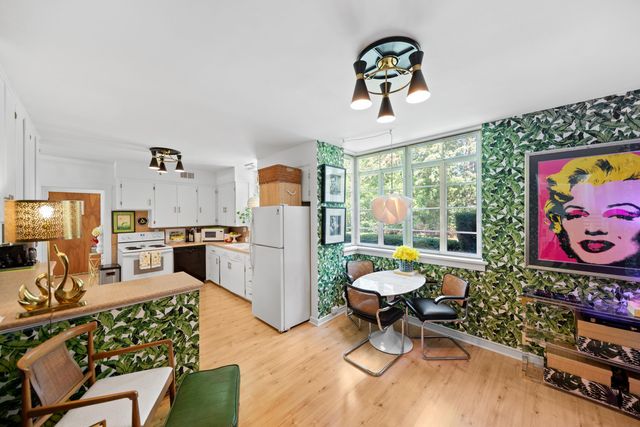 19 Greenacres, La Porte, IN 46350