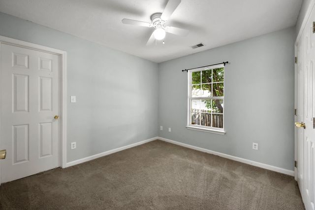101 Clover Valley Drive, Lexington, KY 40511