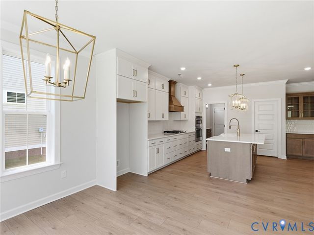 19012 Palisades Rdg, Moseley, VA 23120