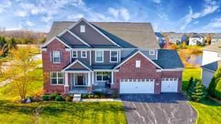 1 Sherman Court, Hawthorn Woods, IL 60047