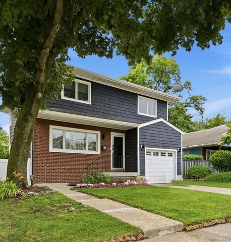 4 Pequot Avenue, Port Washington, NY 11050
