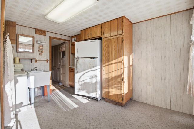 1324 W Green Lake DRIVE, West Bend, WI 53090