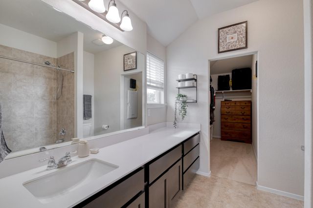 109 Saranac DR, Elgin, TX 78621