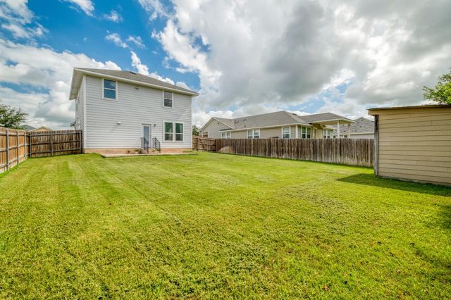 109 Saranac DR, Elgin, TX 78621
