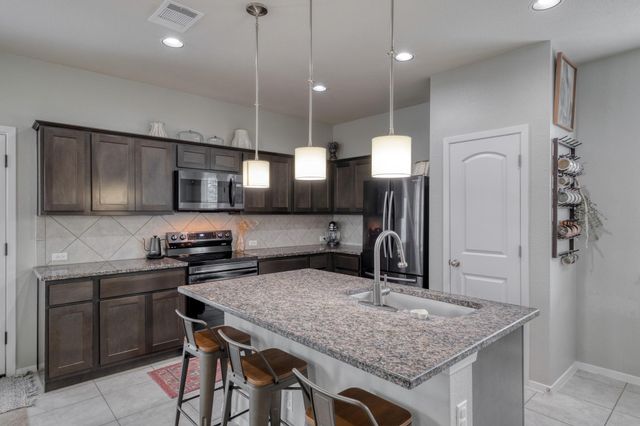 109 Saranac DR, Elgin, TX 78621
