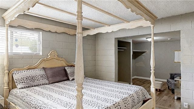 5463 Sir Monahan Street, Las Vegas, NV 89119