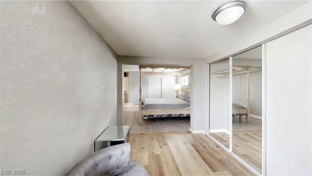 5463 Sir Monahan Street, Las Vegas, NV 89119