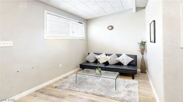 5463 Sir Monahan Street, Las Vegas, NV 89119