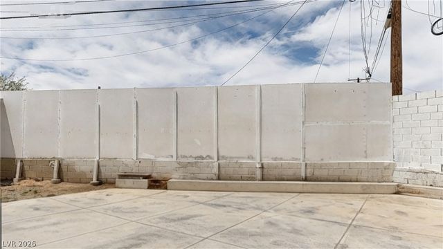 5463 Sir Monahan Street, Las Vegas, NV 89119